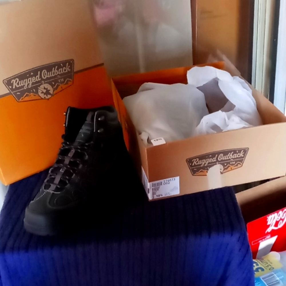 Men's rugged Outback boots